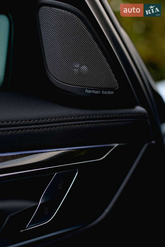Седан BMW 7 Series 2015 в Днепре