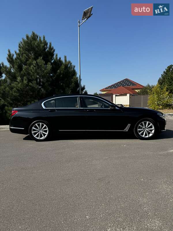 Седан BMW 7 Series 2015 в Києві фото 4 Седан BMW 7 Series 2015 в Києві