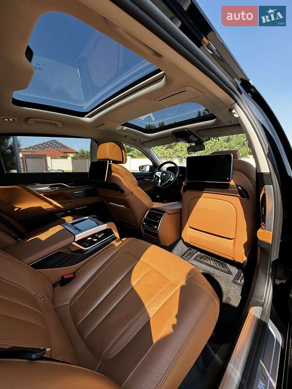 Седан BMW 7 Series 2015 в Києві фото 18 Седан BMW 7 Series 2015 в Києві