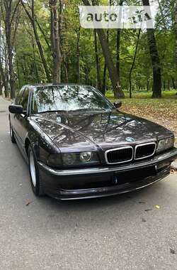 Седан BMW 7 Series 1995 в Черновцах