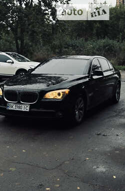 Седан BMW 7 Series 2012 в Ровно