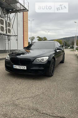 Седан BMW 7 Series 2013 в Виноградові