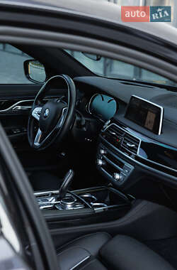 Седан BMW 7 Series 2018 в 