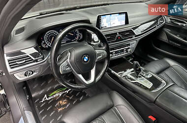 Седан BMW 7 Series 2015 в Киеве