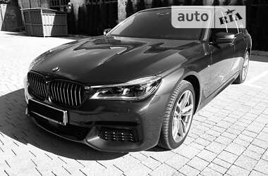 Седан BMW 7 Series 2017 в Львові