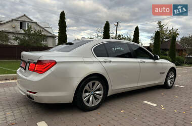 Седан BMW 7 Series 2011 в Косові