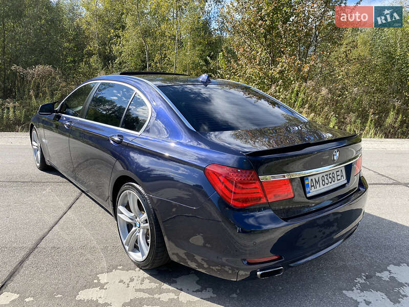 Седан BMW 7 Series 2010 в Житомире