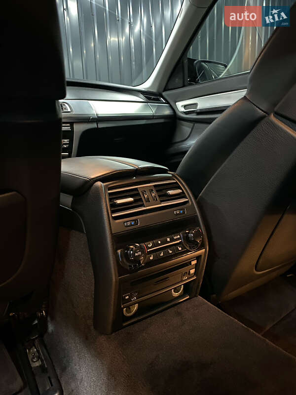 Седан BMW 7 Series 2010 в Житомире