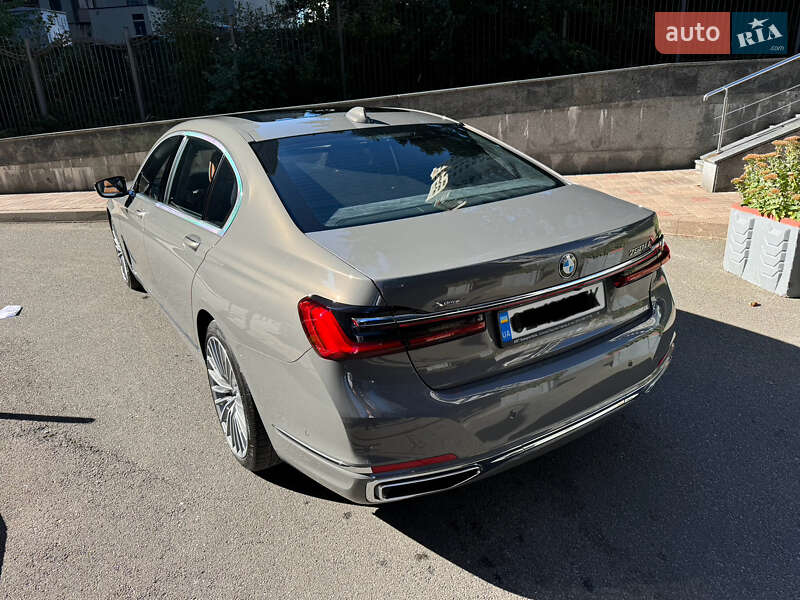 Седан BMW 7 Series 2019 в Чернівцях