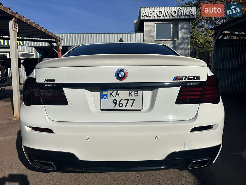 Седан BMW 7 Series 2012 в Кривому Розі