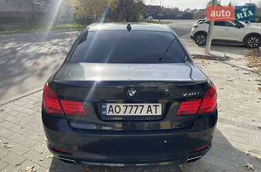 Седан BMW 7 Series 2010 в Мукачево