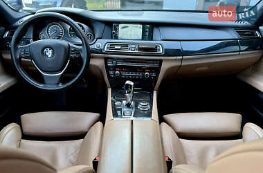 Седан BMW 7 Series 2011 в Одессе