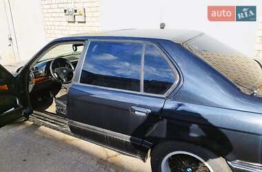 Седан BMW 7 Series 1992 в 
