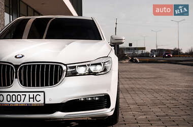 Седан BMW 7 Series 2016 в 