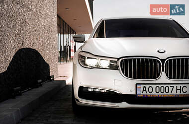 Седан BMW 7 Series 2016 в 