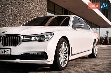 Седан BMW 7 Series 2016 в 