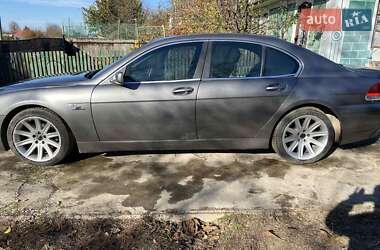 Седан BMW 7 Series 2002 в 