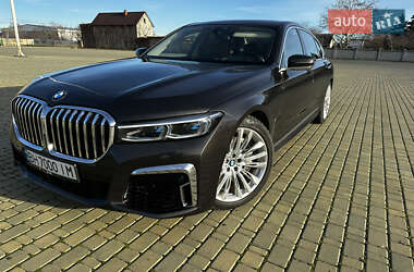 Седан BMW 7 Series 2017 в Львове