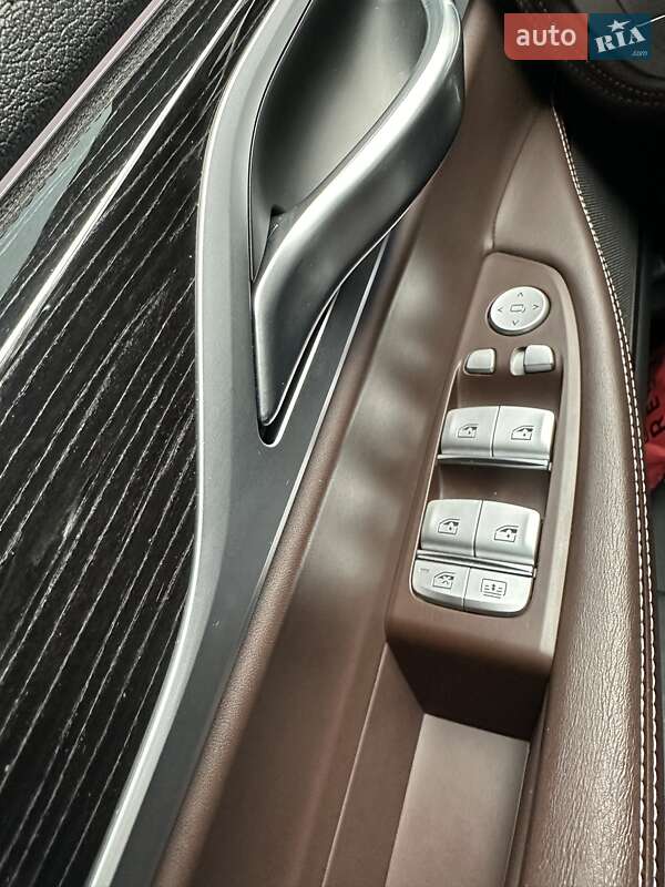 Седан BMW 7 Series 2017 в Виннице