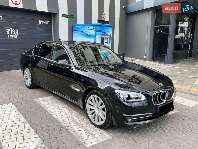 Седан BMW 7 Series 2015 в Львове