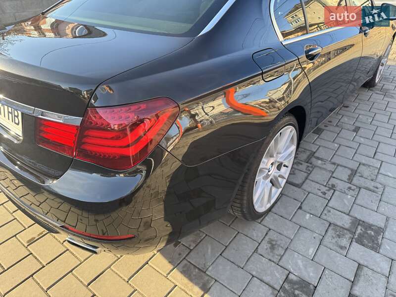 Седан BMW 7 Series 2014 в Черновцах