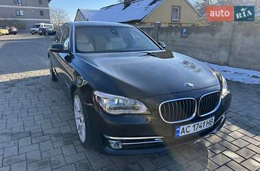 Седан BMW 7 Series 2014 в Черновцах