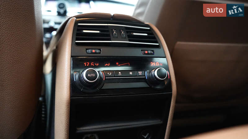 Седан BMW 7 Series 2014 в Львові