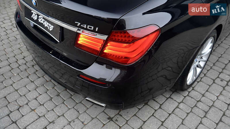 Седан BMW 7 Series 2014 в Львові