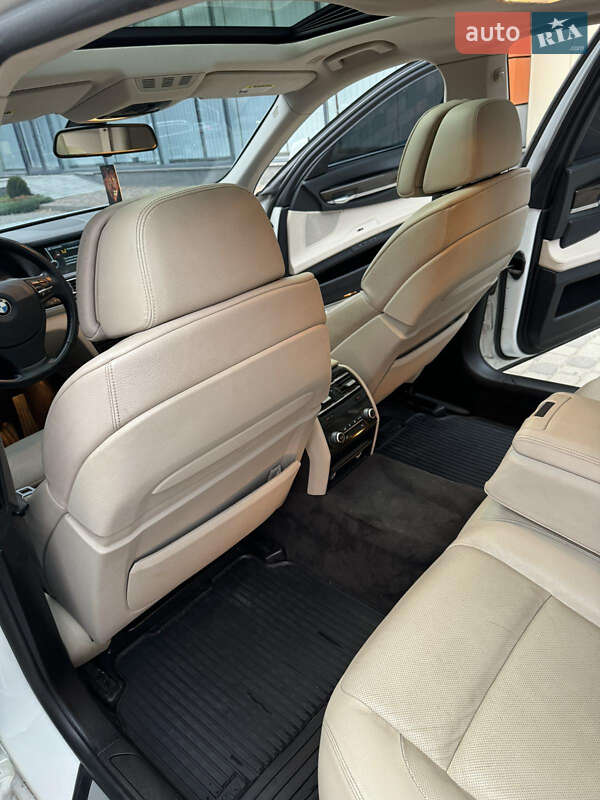 Седан BMW 7 Series 2010 в Хмельницком фото 25 Седан BMW 7 Series 2010 в Хмельницком