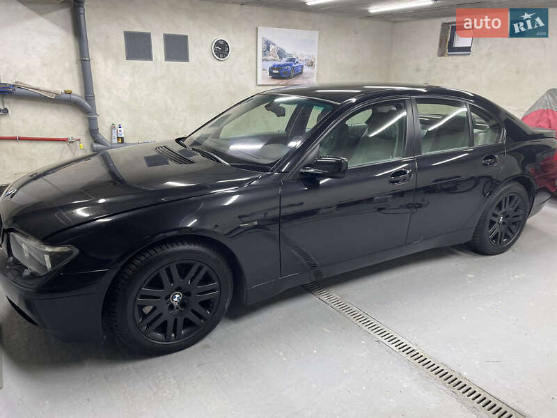 Седан BMW 7 Series 2002 в Львові