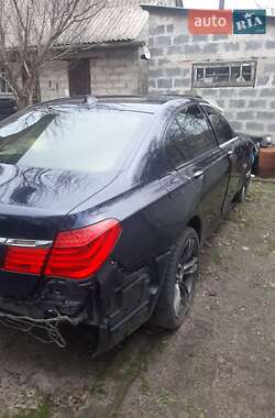 Седан BMW 7 Series 2011 в 