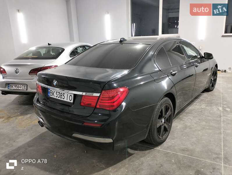 Седан BMW 7 Series 2009 в Ровно