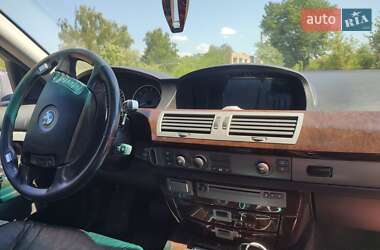 Седан BMW 7 Series 2001 в 