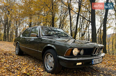 Седан BMW 7 Series 1982 в Хусті