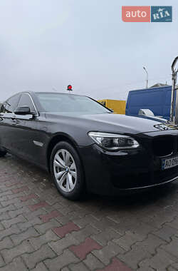 Седан BMW 7 Series 2014 в Мукачевому