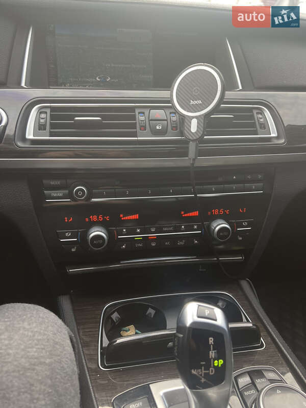 Седан BMW 7 Series 2014 в Житомире