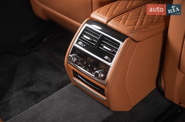 Седан BMW 7 Series 2020 в 