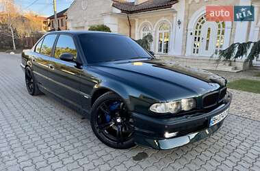 Седан BMW 7 Series 2001 в Черноморске