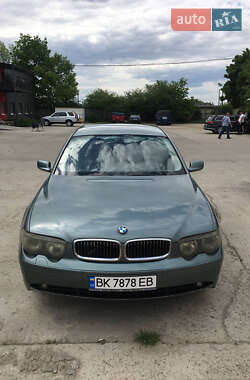 Седан BMW 7 Series 2003 в Вараше