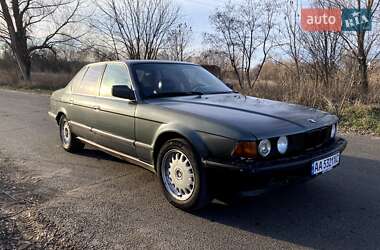 Седан BMW 7 Series 1990 в Черкасах