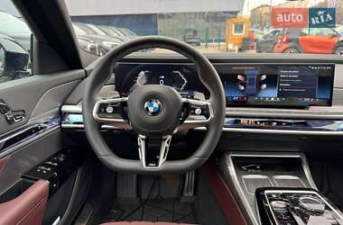 Седан BMW 7 Series 2024 в 