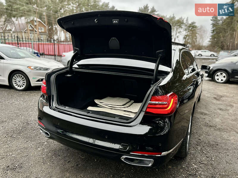 Седан BMW 7 Series 2016 в Києві фото 26 Седан BMW 7 Series 2016 в Києві