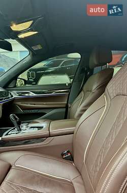 Седан BMW 7 Series 2022 в 