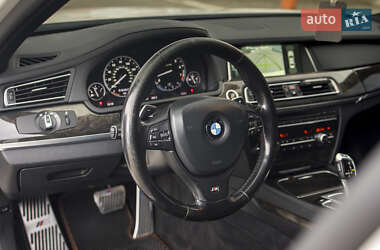 Седан BMW 7 Series 2012 в Черновцах