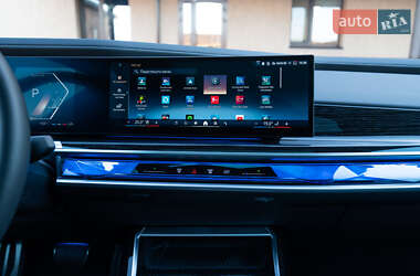 Седан BMW 7 Series 2024 в 