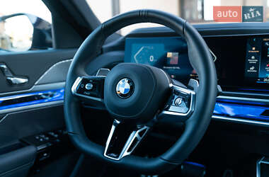 Седан BMW 7 Series 2024 в 