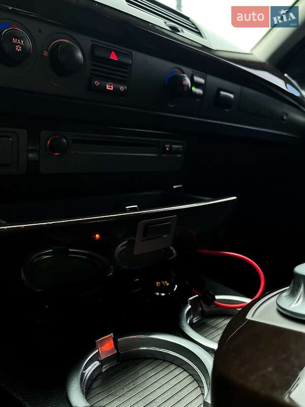 Седан BMW 7 Series 2003 в Дубні