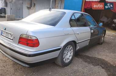 Седан BMW 7 Series 2001 в Южноукраїнську