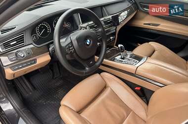 Седан BMW 7 Series 2014 в Миколаєві