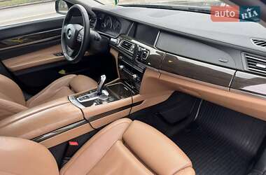 Седан BMW 7 Series 2014 в Миколаєві